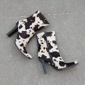 VNTG BEBE Cowprint Boots